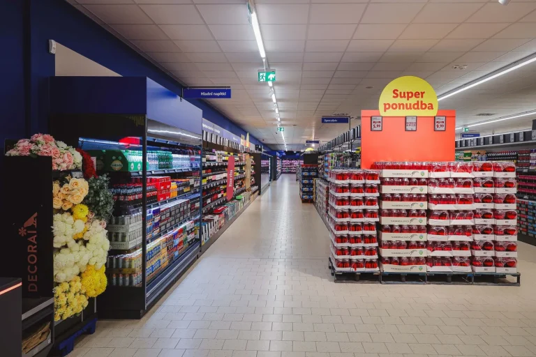 Slovenija: Lidl otvorio prenovljene prodavnice u Vrhnici i Ribnici