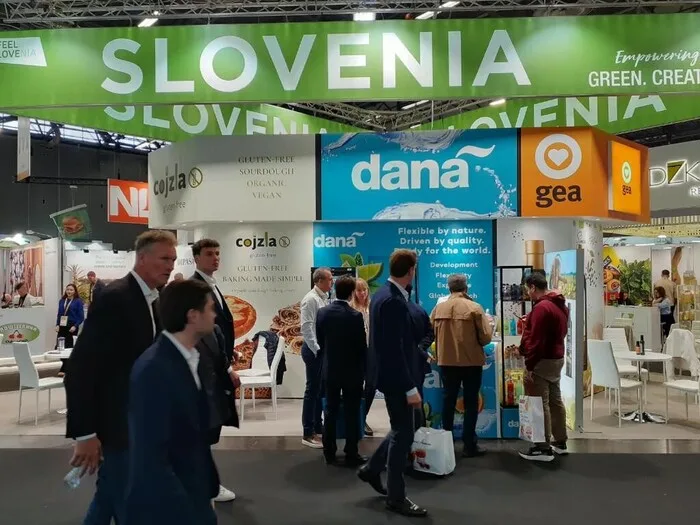 Šest slovenskih firmi predstavilo se na sajmu SIAL Paris